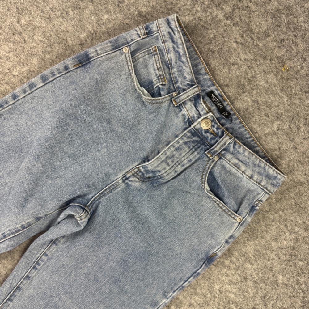 Nasty Gal Collection Light Wash High Rise Straight Leg Jeans Blue Size US 4